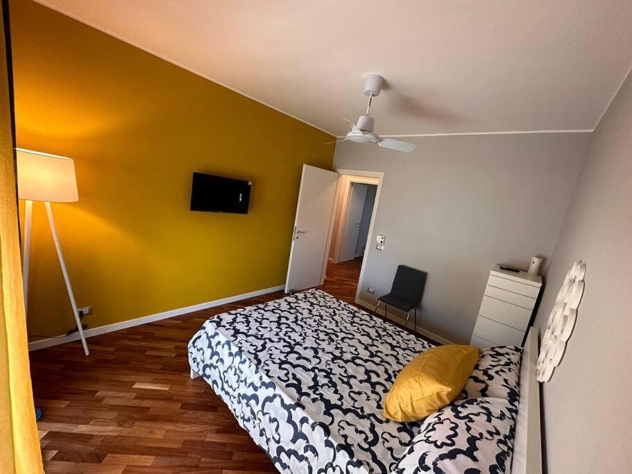 Faro Sul Mare Luxury Apartment - Zona Fiera Бари Экстерьер фото